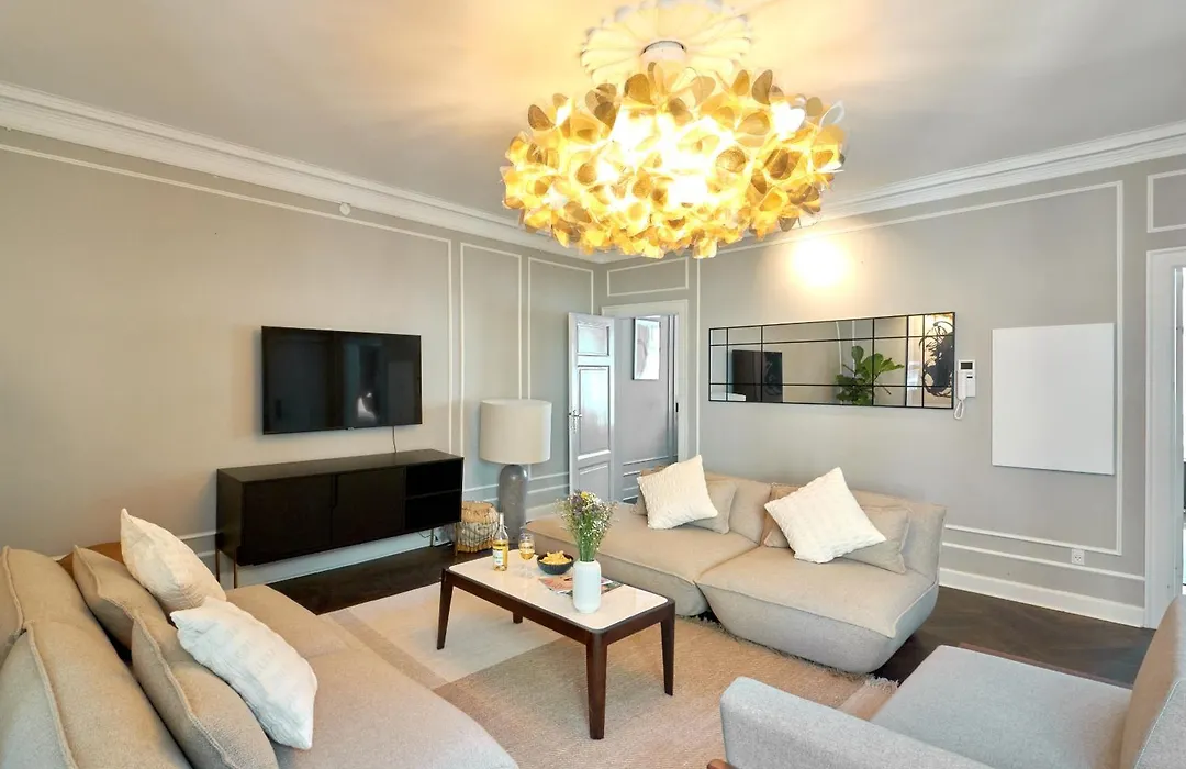 Stylish 4 Bedroom Apartment In Cph City-1